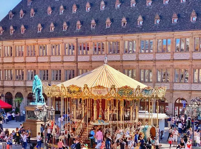 Life Cathedrale City-center Place Gutenberg * Strasbourg